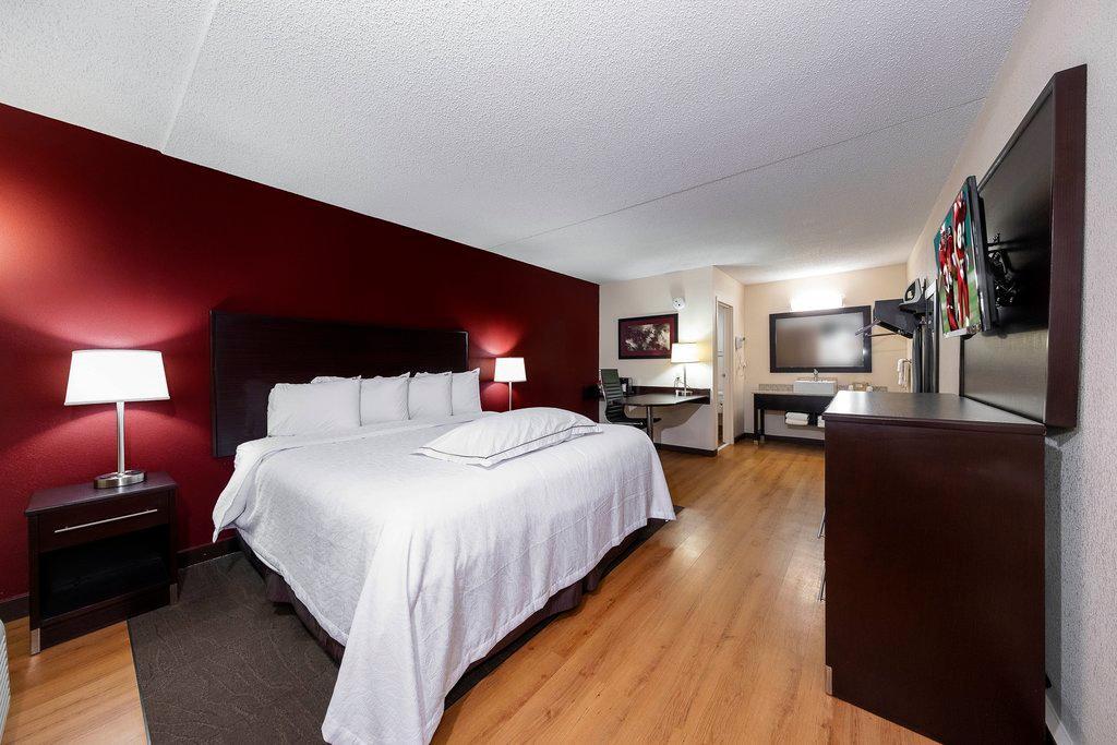 Red Roof Inn Plus+ Huntsville - Madison Eksteriør billede