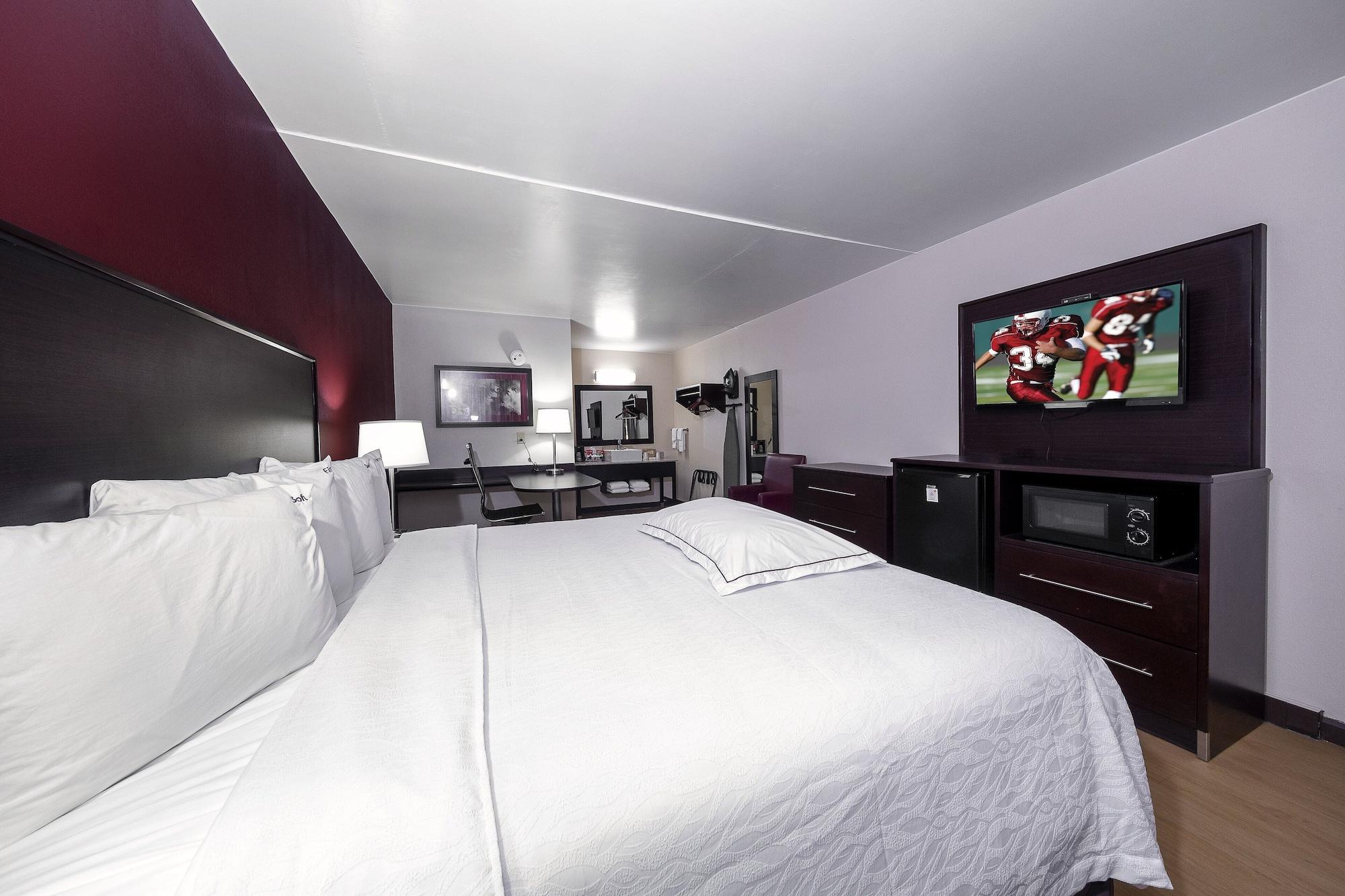 Red Roof Inn Plus+ Huntsville - Madison Eksteriør billede